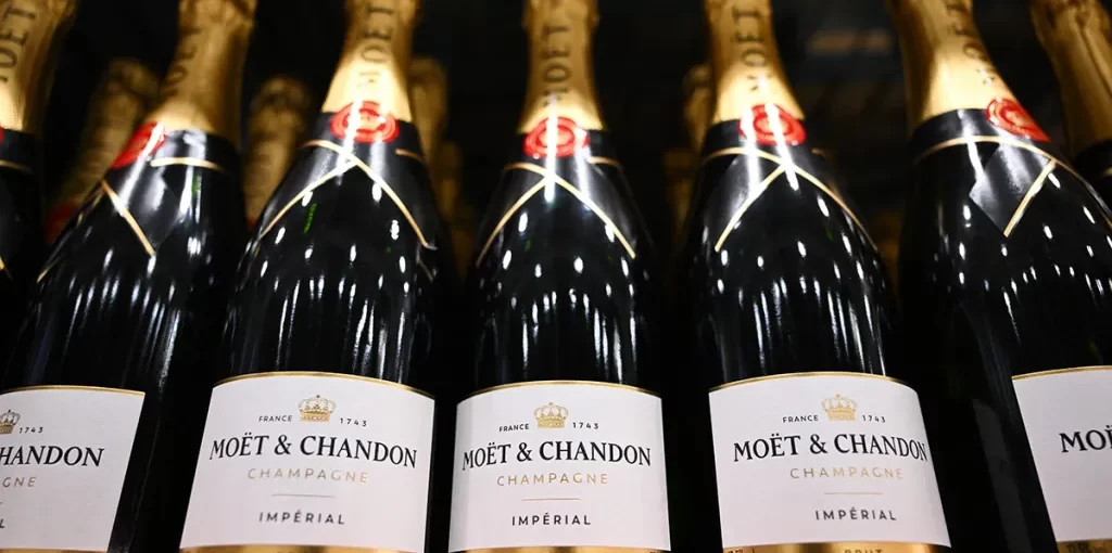 The Most Popular Champagne Drinks for Parties